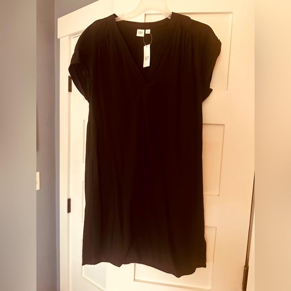 Gap New with Tags, black shift dress
